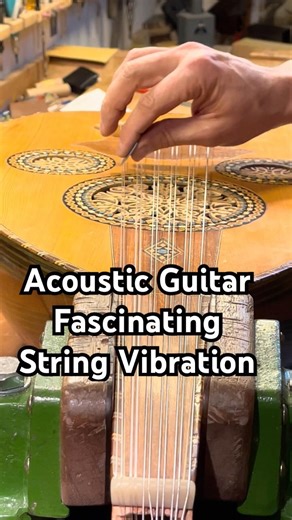 Guitar String Vibration in slow-motion #guitar #craft #knowledge #physics