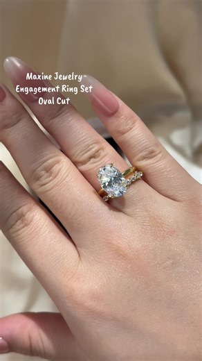 Maxine Jewelry Spring Engagement Ring Set