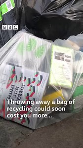 ♻️ How would you feel about paying more for recycling in Guernsey? 🚮 Clear and blue bag recycling could cost 25p per bag if States members approve new proposals. Read: https://bbc.in/3ni0D9d | BBC Guernsey