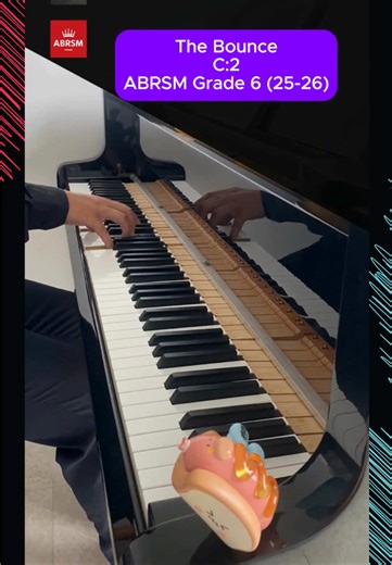 This bold, blues-inflected piece lives up to its name with infectious rhythmic energy and a distinctive 'bounce' created through syncopation and open fourths and fifths. 🎷🪩 The groove is gritty and edgy, giving the music a confident, striding feel as it leaps across the keyboard. Expect angular lines and bursts of drive—this is a piece with attitude!🔥For the full performance, please refer to the comment section. 😎 #TheBounce #ZoeRahman #ModernJazzPiano #BluesVibes #hocpiano #hocpianoeasy #ho