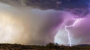 Microburst destroys mobile home in Arizona