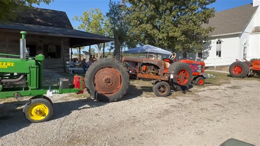 The antique tractor pullers are getting ready to take the track, these are but a few of the antiques ready to pull! We are starting late, that means more time for you to come out and take in the antique pulling action. The Chuckwagon is putting dinner, drinks, pie, and soft serve ice cream until 8 pm . Backtrax DJ service will be playing in the barn from 7:30-10:30. Plenty of time this evening to catch some antique tractor pulls, listen to some music, and catch some dinner and desert on this bea