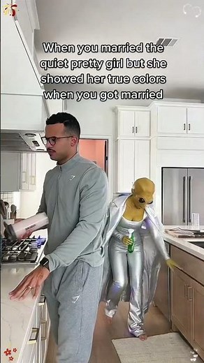 Try not to laugh 🤣🤣🤣#prank #funnyprank #funny jumpscare #jumpy #scaring #haha #viral #fyp