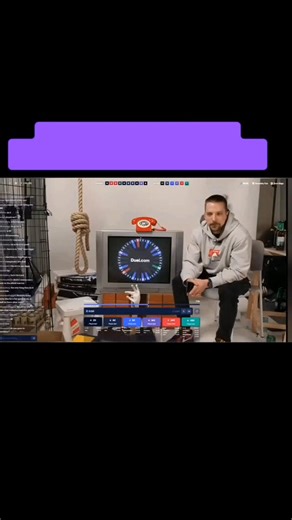 𓅓 on Instagram: "电影制作人利用先进的电子动画技 术将《五夜后宫》(FNAF)中的角色变为了现实。这些机器人不仅仅是电影道具,而是由著名的吉姆·汉森怪物商店(Jim Henson's Creature Shop)打造的复杂机械实体。每个角色内部都装有精密的水压和伺服电机系统,能够模拟人类的动作和细微的面部表情。 与完全依赖 CGI(电脑绘图)不同,导演选择使用实物模型来增强恐怖的真实感。这种电子动画技术捕捉了金属摩擦和重量感,使观众能感受到这些机器人带来的压迫感。在拍摄现场,多名操作员通过远程控制系统同步协作,一个人控制头部动作,另一个人负责眼神,这种精细的配合让弗雷迪和他的伙伴们仿佛真的拥有了灵魂。这种结合了传统手工艺与现代科技的拍摄方式,完美还原了游戏最初带给粉丝的惊悚体验。 #五夜后宫 #电影 #知识#事实#你知道吗推荐科技创 新电影幕后技术恐怖游戏 热门"