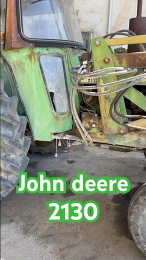 Tractor antiguo john deere 2130
