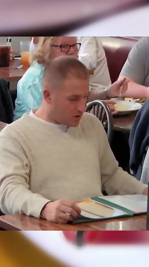 Waitress Insults Army Veteran with Brain Injury | WWYD #socialexperiment