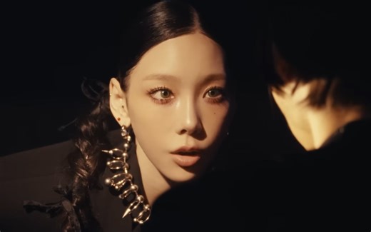 Taeyeon reveals the secret behind the dance scene in the 'Heaven' music video