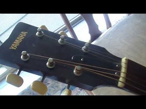 Yamaha Japan Red Label FG 75 Humidifying