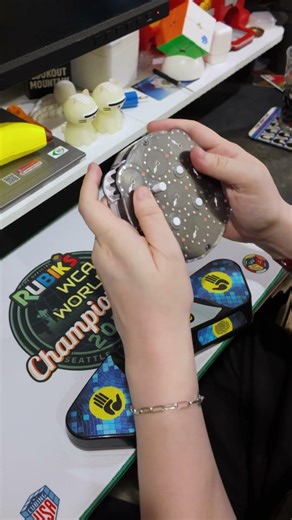 Rubik’s Clock solved in 4.88s! (7-simul)