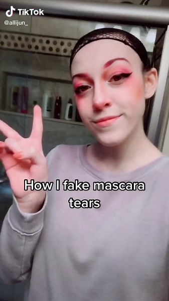 DIY Fake Tears for Cosplay Tutorial