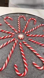 15M views · 119K reactions | This candy cane trick is so clever!  Our friend Adam shares an easy candy trick that everyone will love! This original video was concieved by Adam Trent & produced by Network Media LLC Productions and Kyle and Mistie | Kyle & Mistie Knight | Facebook