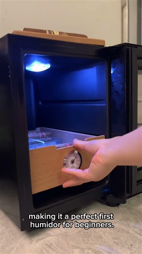 Good storage makes better cigars.KingChii 16L keeps temp stable, humidity control-www.kingchii.com