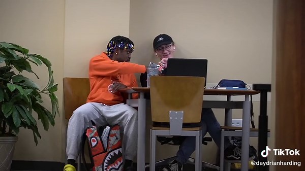 Youtube: D’Aydrian Harding 🛸