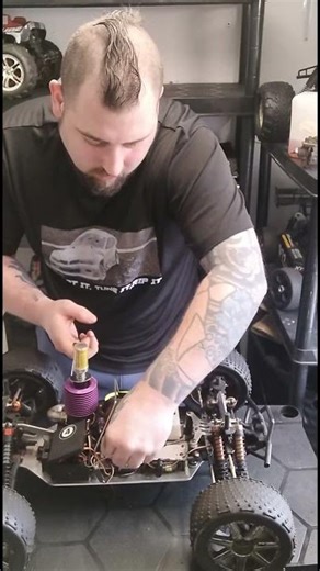 starting up the hpi trophy truggy 4.6 they dont smell as good as the real 2 stroke rc #shorts