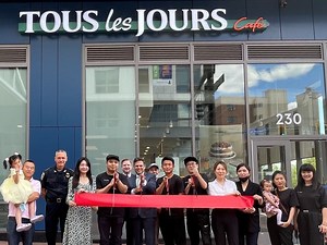 Bakery Chain Opens Store In Malden Center