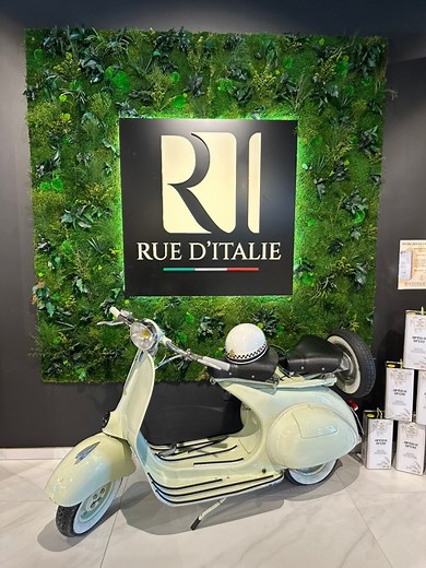 Ouverture aujourd’hui 🇮🇹 Venez découvrir tous nos produits italiens (épicerie fine, produits frais, commande de planches apéritives…) ainsi que notre espace restauration sur place ou à emporter.Ouverture du mardi au samedi, de 9h30 à 19h03 84 75 05 33📍Pusey - Zone de l’oasis - 3 rue des Craies | Rue d'Italie Pusey, Vesoul