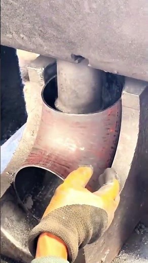 Elbow ball rolling process in action ⚙️ #machine #pipelining #welding