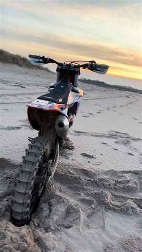 Experience the Thrill of New Bike Aura in Motocross