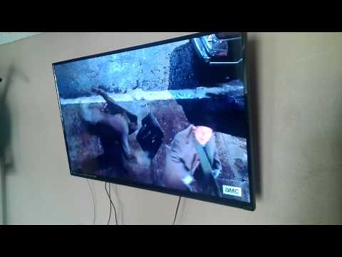 Home Alone 2- Harry gets hit by bricks by Kevin