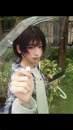 雨天用伞拍照的技巧：观看这个教程