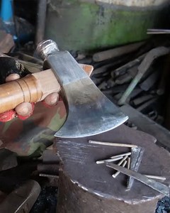 209K views · 1.5K reactions | HOW TO FORGE AN AXE FROM BEARING BALL AND SPRING LEAF | METAL WORKS | Facebook