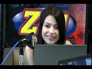 Miranda Cosgrove - Live Chat