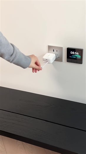 POV: You finally found a power bank that's versatile & compact. No messy cables, no bulky blocks - just 35 watts, a 27.5-inch retractable cord, and low-temp fast charging. #tiktokshop #travelcharger #powerbank #torraseasygo #3incharger