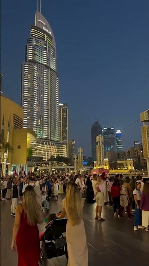 Burj Khalifa Iconic Sign & Tower View 4K | Dubai Travel Video