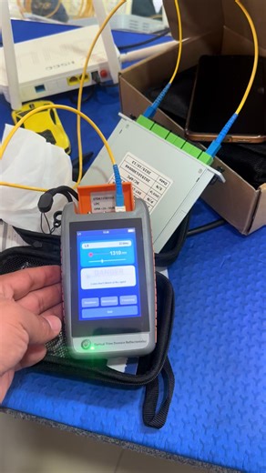 Testing Fiber Cable with Laser Source for Optimal Performance
