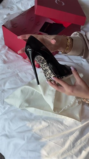 Shoes Queen / Ayakkabı Queen 💔 Order online / Sipariş verin 🌐 FOREVERQUEENBRAND.COM Shipping free 📍Free shipping all over the world by DHL courier service from İstanbul Turkey Ücretsiz kargo 📍DHL ile Türkiye içi ücretsiz kargo. Бесплатная доставка 📍Бесплатная доставка курьерской службой DHL по всему миру