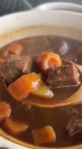 Irish Stew Recipe: Slow-Cooked Lamb with Root Vegetables