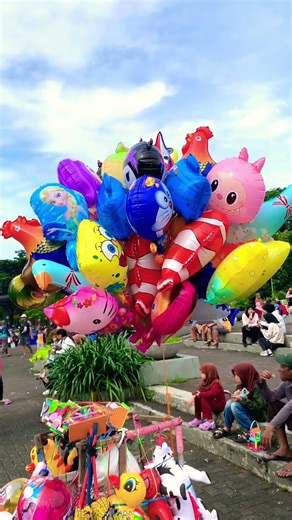 Elsa frozen balloon if you are happy