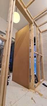 The Crystal Palace job: Problems when hanging doors.