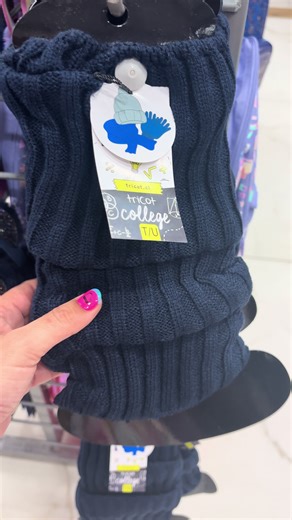 Regreso a 2002: Uniformes y Estilo Millennial