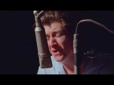 The Last Shadow Puppets - Everything You've Come To Expect - Live in VOX Studios, L.A. (HD)