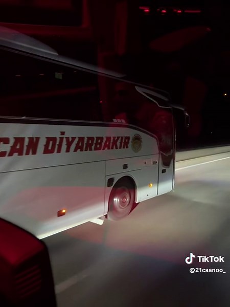 Peşpeşe İzmir✈️ #keşfetteyizzz #keşfet #candiyarbakır #özlemdiyarbakırseyahat