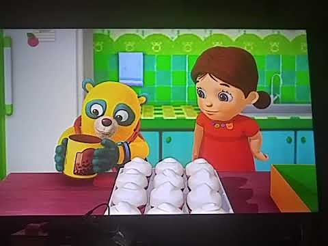 Special Agent Oso Episode: Thunder Muffin / Oso Teaches Sophie How To Get The Muffins Ready