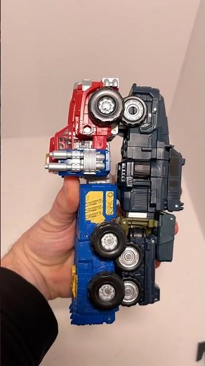 Onslaught & armada Optimus prime #transformers #figures #toys #ageoftheprimes #armada #combiners #g1