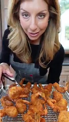 Crispy Fried Shrimp. Buy wild FROZEN shrimp and thaw it yourself, it’ll be fresher. What you see in the case has already been thawed for who knows how long. #friedshrimp #foodies #homemade #cookingwithshereen | Cooking with Shereen