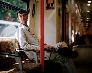 Fred Again.. Terinspirasi Julia Michaels Dalam Single Barunya, ‘Julia (Deep Diving)’