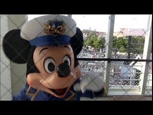 ミッキー！！（セイルアウェイをSSコロンビアダイニングルームから見ていたら）