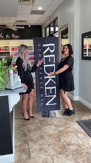 Día de Fotos en Studio 1 Salon con Bellas Damas