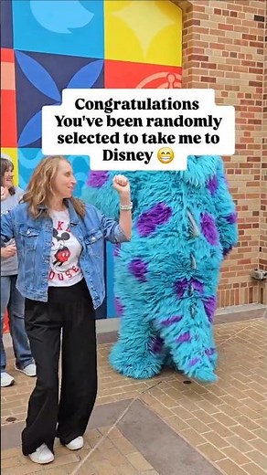 Tag someone who owes you a trip to the House of Mouse 🐭