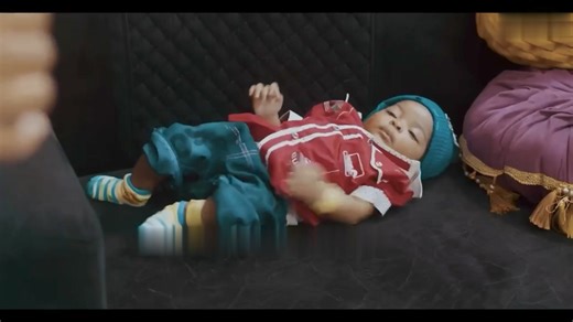 Le bienfait n'est jamais perdu Comment la pauvre sevante sourde sait attacher et prit soin des enfant de la riche femme, sans savoir qu'elle est la soeur de la riche dame LA SUITE ICI👉https://bit.ly/3Wb4CHc | Creative TV