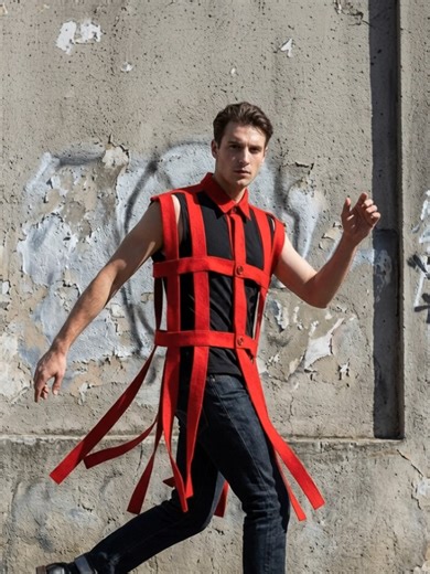 Exploring Androgynous Style in Vintage-Inspired Menswear