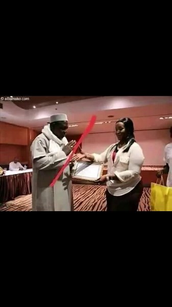 Honneur à l'imam Mahmoud Dicko