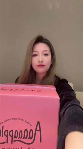 谢谢闺蜜！嘎嘣脆的苹果脆片！太好吃啦！！#apppppple #办公室零食 #吃呀吃呀吃 #苹果脆片 #零食推荐