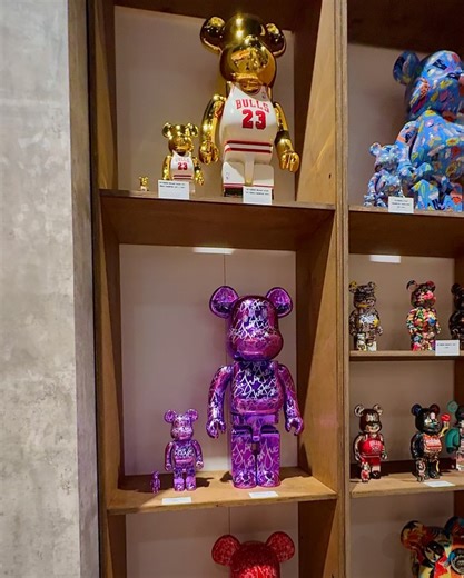 CHANEL UZI on Instagram: "watchu been up to? @designercon ❤️ btw thank you Salehe! these are dope af 🙏🏽 @salehebembury x @newbalance 🔥 walked about 5 miles in these the other day"