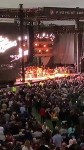 A small clip from Jeremy's mate, live at a Doobie Brothers concert. | HOT 102.7 FM