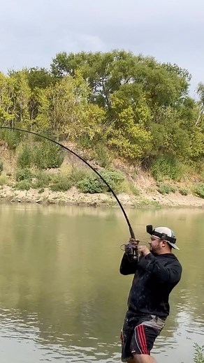 10K reactions · 85 shares | I think we got one • • #fishing #outdoors #garfishing #river #reels #reelsinstagram #fbreelsfypシ゚viral #viral #fun #summer #bigfish #alligator #explorepage #motivation #monday #texas | Bigrichfish | Facebook